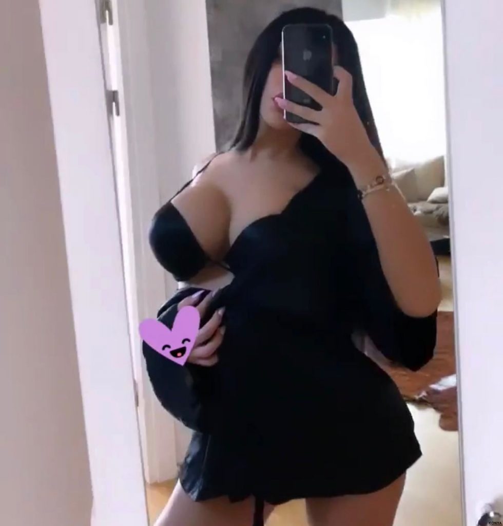Kusursuz Kalçalara Sahip Konya Escort Hazal